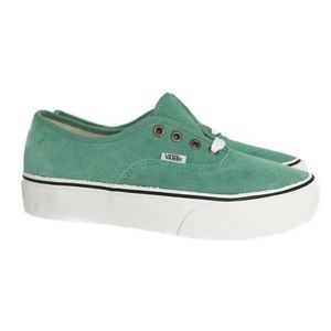 Vans in green suede